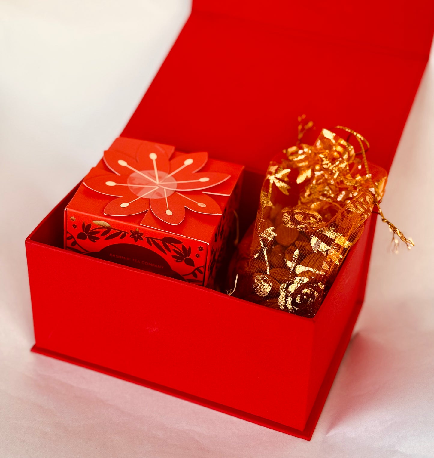 Kashmir bloom box